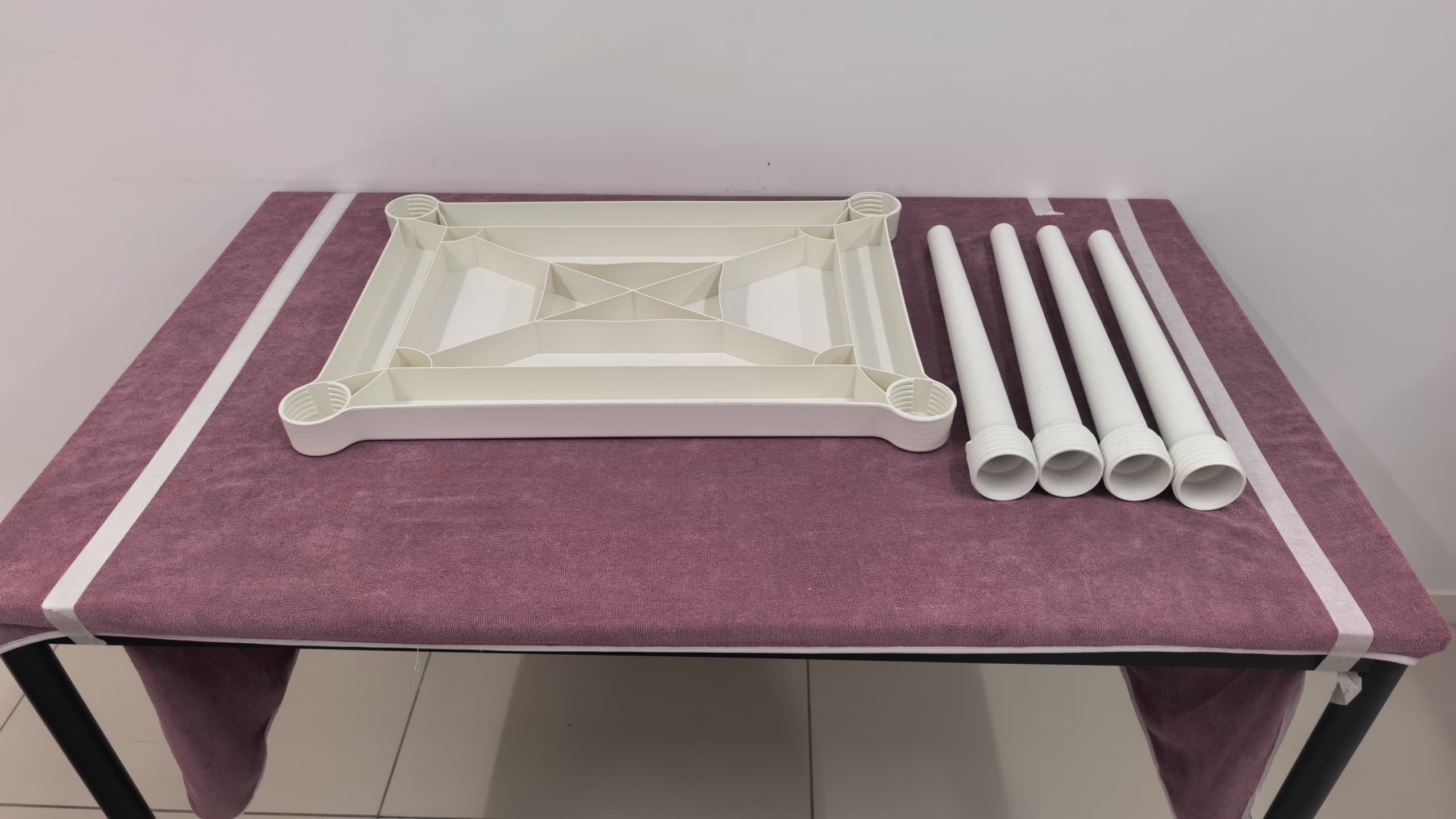 UTTER table — real photo 1